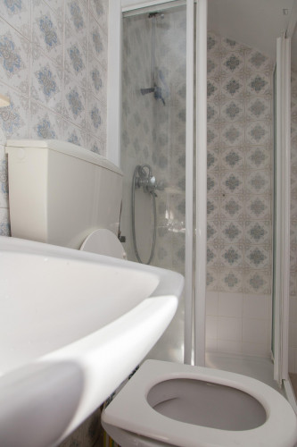 Snug single bedroom in Montes Claros  - Gallery -  5