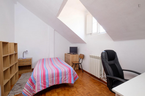  Snug Single Bedroom In Montes Claros  -  Snug single bedroom in Montes Claros  - Gallery -  1