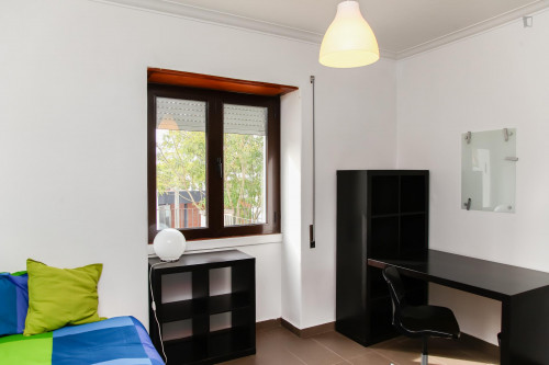  Double Bedroom In Coimbra - Celas  -  Single bedroom in Coimbra - Celas  - Gallery -  1