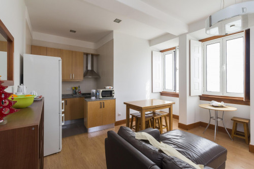 Pleasant double bedroom close to Economics and polo3