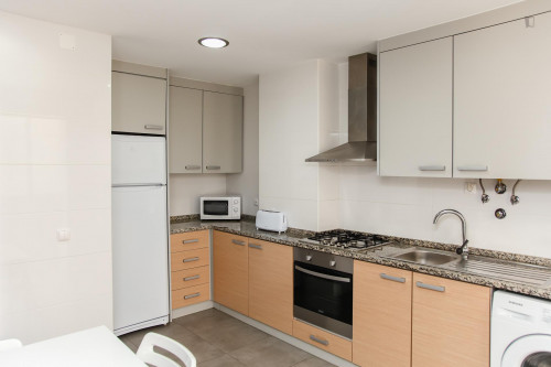 Single bedroom in Coimbra - Celas - Gallery - 9