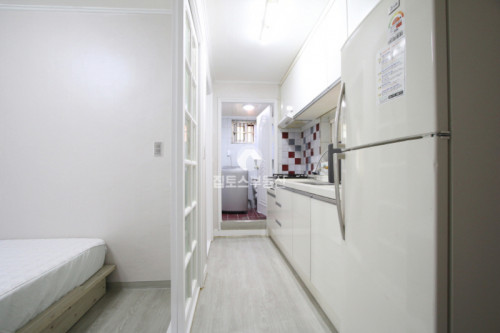 2 Bedrooms - Gallery - 30