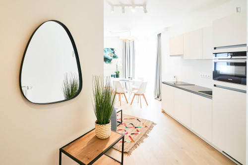 Amazing studio near Diamant tram stop - Gallery - 10
