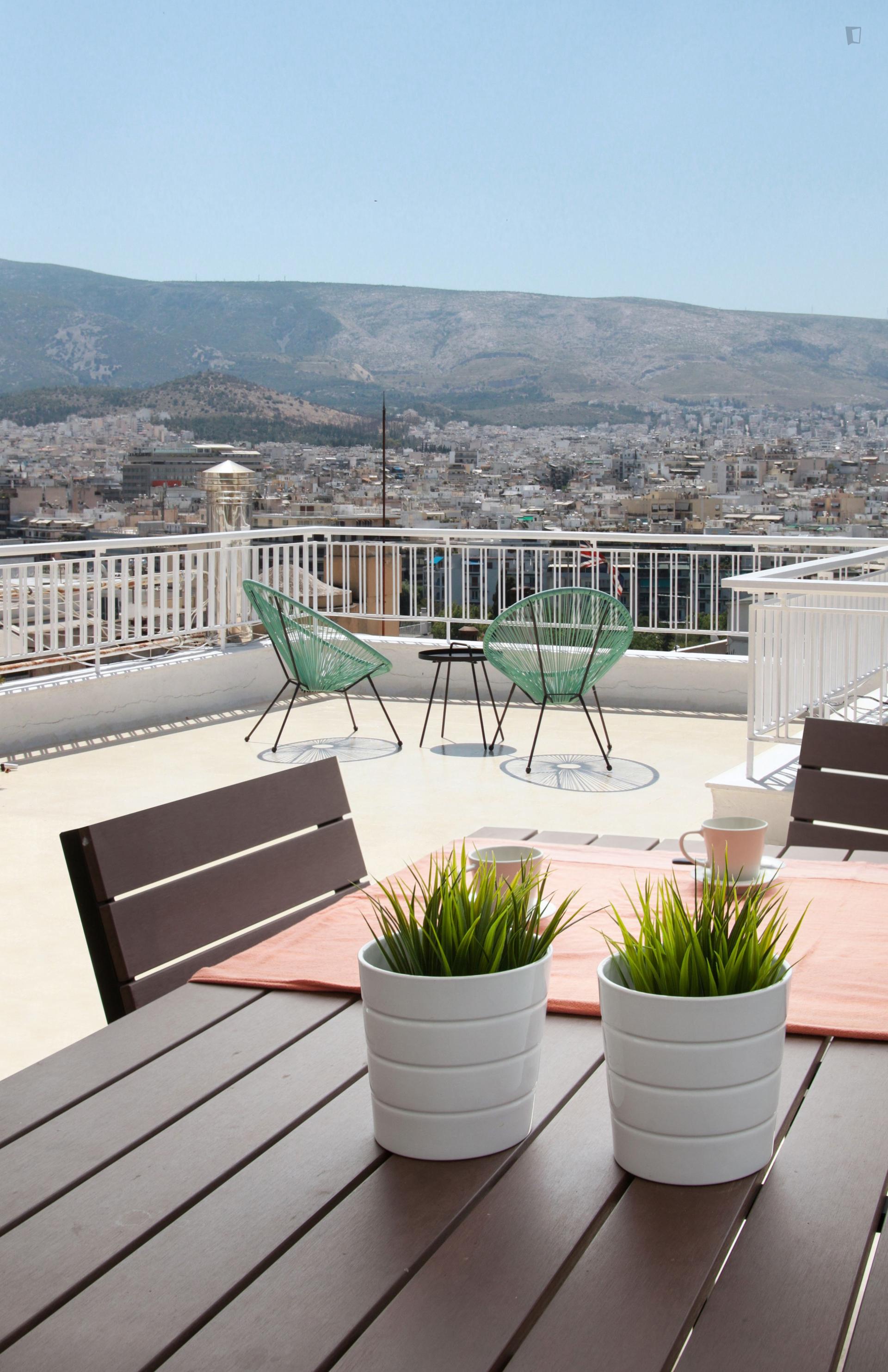 Modern studio in Kolonaki with breathtaking view