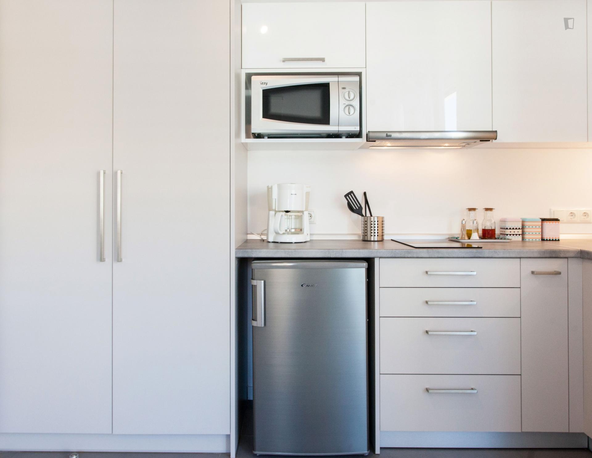 Cool studio near Alexandras Avenue