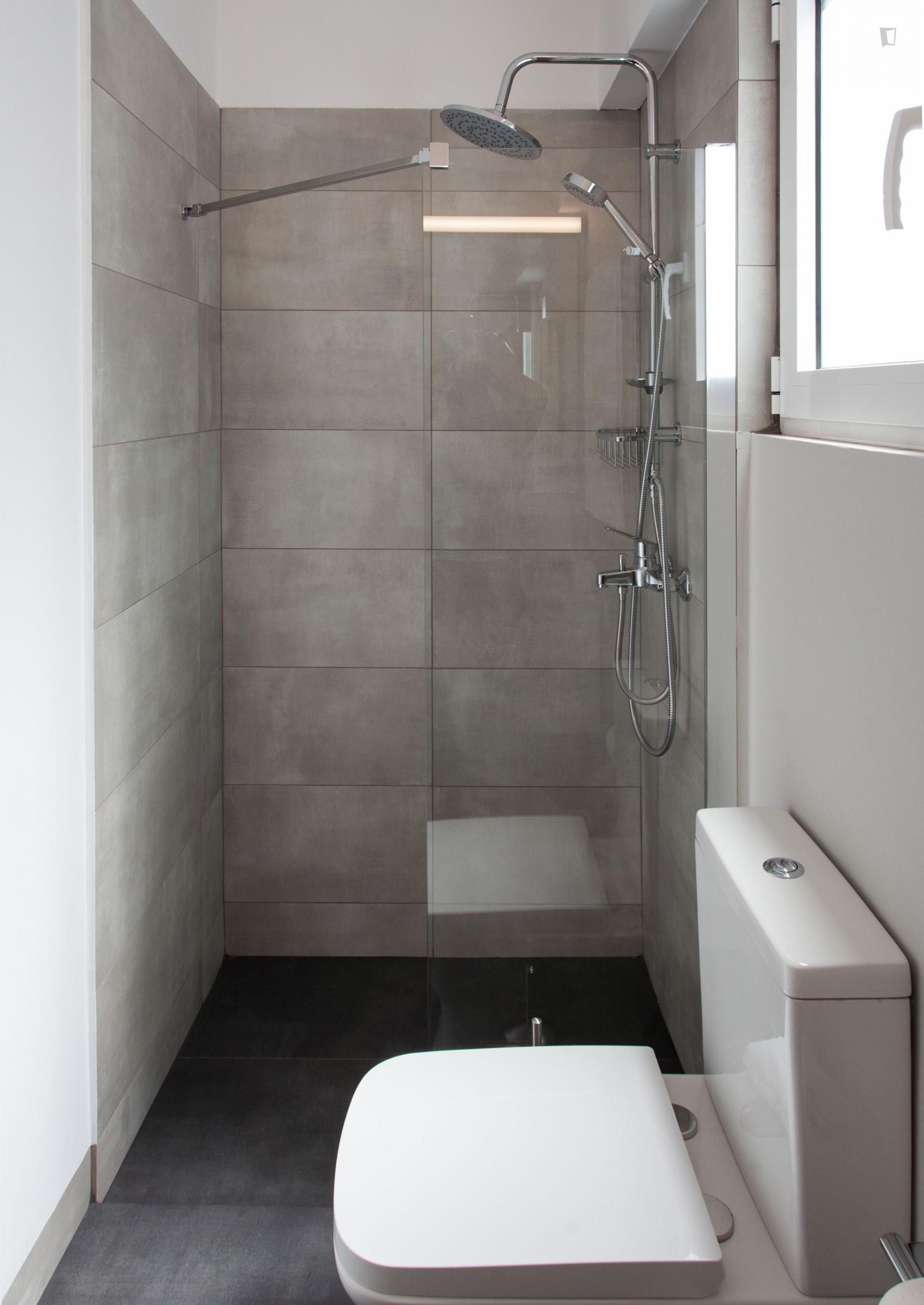 Modern duplex 1-bedroom flat near Alexandras Avenue