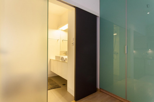 Comfy studio near Alexandras Avenue - Gallery - 6
