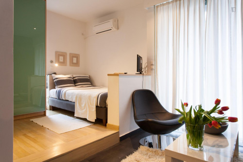  Comfy Studio Near Alexandras Avenue  -  Comfy studio near Alexandras Avenue  - Gallery -  1