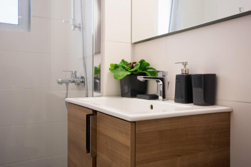 Stylish studio 2 blocks away from the sea, in Palaio Faliro - Gallery - 15