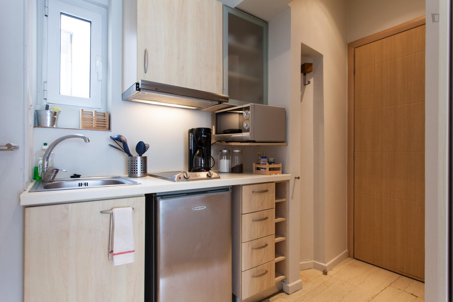 Charming studio near Alexandras Avenue