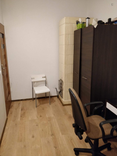  Neat And Cosy Single Bedroom Near Uniwersytet Rolniczy Im. Hugona Kołłątaja W Krakowie  -  Neat and cosy single bedroom near Uniwersytet Rolniczy im. Hugona Kołłątaja w Krakowie  - Gallery -  1