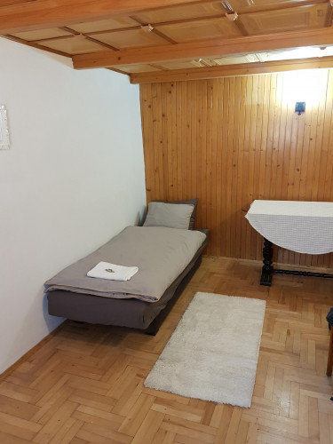 Spacious 2-level twin bedroom in Krakow