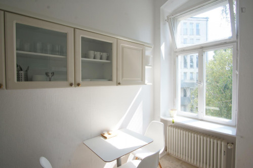 Welcoming spacious room in 3-bedroom flat near East Side Gallery - Gallery - 11