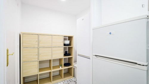 Cool double bedroom in a 5-bedroom apartment near El Clot - Aragó train station - Gallery - 8