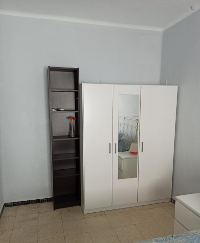Double bedroom in 3-bedroom apartment
