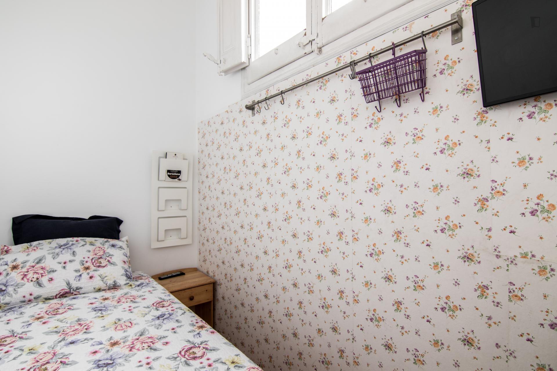 Cosy single room in Vila de Gràcia