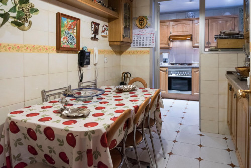 Nice twin bedroom close to Cuatro Vientos station - Gallery - 6