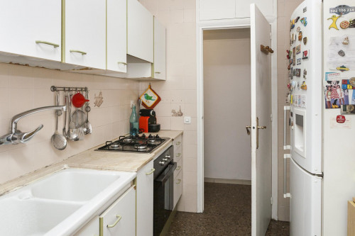 Comfortable single ensuite bedroom in L'Hospitalet de Llobregat - Gallery - 10