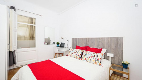 Alluring Double Bedroom In A 5-Bedroom Apartment Near El Clot - Aragó Train Station  -  Alluring double bedroom in a 5-bedroom apartment near El Clot - Aragó train station  - Gallery -  1