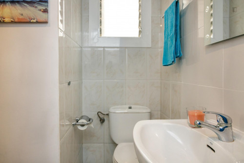 Wonderful double bedroom in Sant Gervasy-Galvany - Gallery - 11