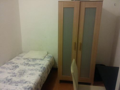 Comfortable single bedroom in a flat close to Les Corts - Gallery - 12
