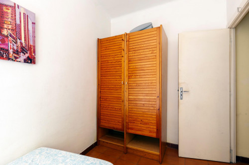 Comfortable Single Bedroom In A Flat Close To Les Corts - 2