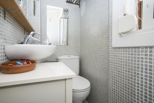 Snug studio flat in El Poble-sec - Gallery - 14