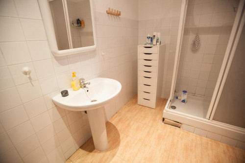 Comfy single bedroom near La Latina metro station - Gallery - 7