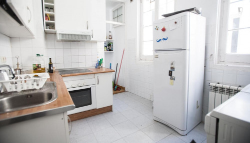 Comfy single bedroom near La Latina metro station - Gallery - 6