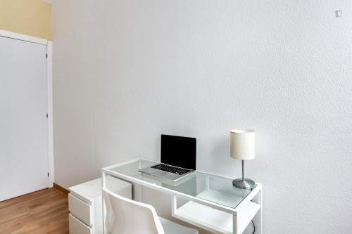 Neat single bedroom quite close to Urquinaona metro station - Gallery - 15
