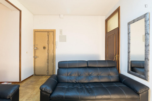 Doble bedroom 1,20m in a 4-bedroom flat, in Sol - Gallery - 14