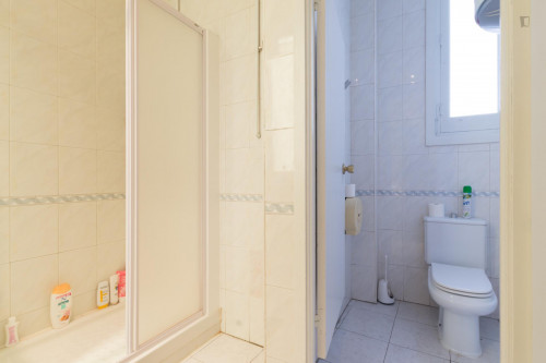 Pleasant double bedroom near United International Business Schools-UIBS - Gallery - 7