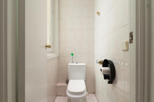 Pleasant double bedroom near United International Business Schools-UIBS - Gallery - 10