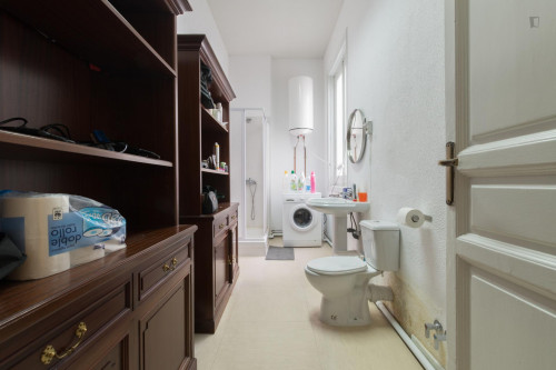 Pleasant double bedroom near United International Business Schools-UIBS - Gallery - 14