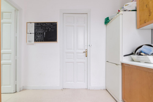 Pleasant double bedroom near United International Business Schools-UIBS - Gallery - 18