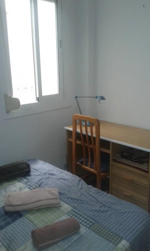 Appealign double bedroom close to Parc del clot - Gallery - 14
