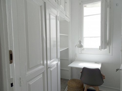 RH18-R5 Single bedroom in 9-bedroom apartment. - Gallery - 28
