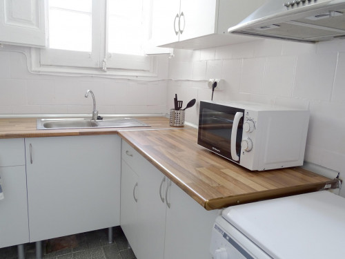 RH18-R5 Single bedroom in 9-bedroom apartment. - Gallery - 14