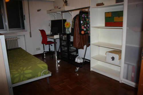 Single bedroom in a 3-bedroom apartment in Puente de Vallecas  - Gallery -  2