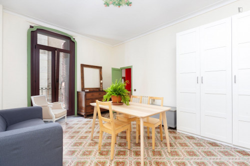 Double bedroom in 5-bedroom apartment  - Gallery -  5