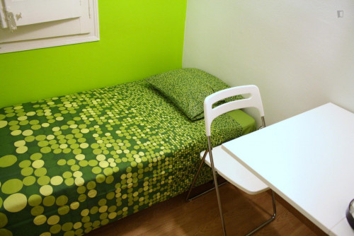  ROOM 4 - Practical Single Bedroom Near The EU Business School Barcelona  -  ROOM 4 - Practical single bedroom near the EU Business School Barcelona  - Gallery -  2