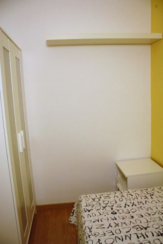 ROOM 6- Snug single bedroom near the IED Barcelona  - Gallery -  3