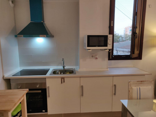 Bright corner studio in El Cabanyal