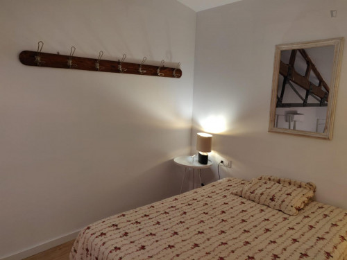 Bright corner studio in El Cabanyal