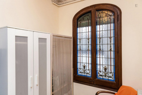 Homely double bedroom near the Arc de Triomf metro - Gallery - 5