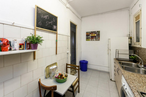 Homely double bedroom near the Arc de Triomf metro - Gallery - 16