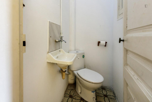Homely double bedroom near the Arc de Triomf metro - Gallery - 8