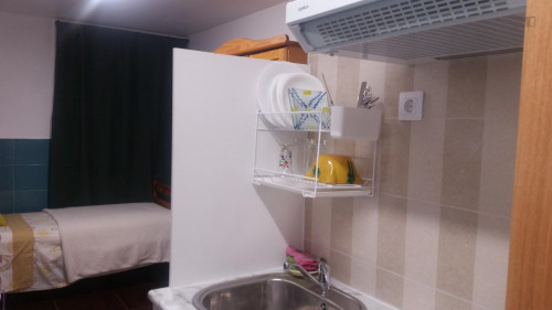 Homely and cosy studio in L'Hospitalet de Llobregat - Gallery - 8