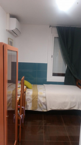 Homely and cosy studio in L'Hospitalet de Llobregat - Gallery - 5