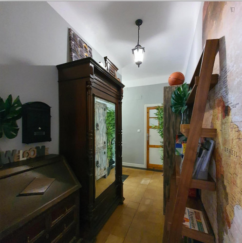 XXL Double Room in a 5-room apartment right in Madrid center, GREAT LOCATION! - Gallery - 4